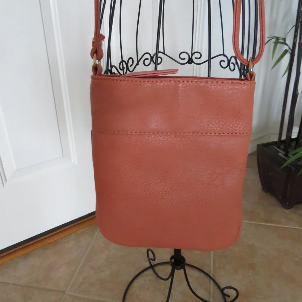 Charming Charlie Crossbody Bag NWOT - Picture 8 of 12